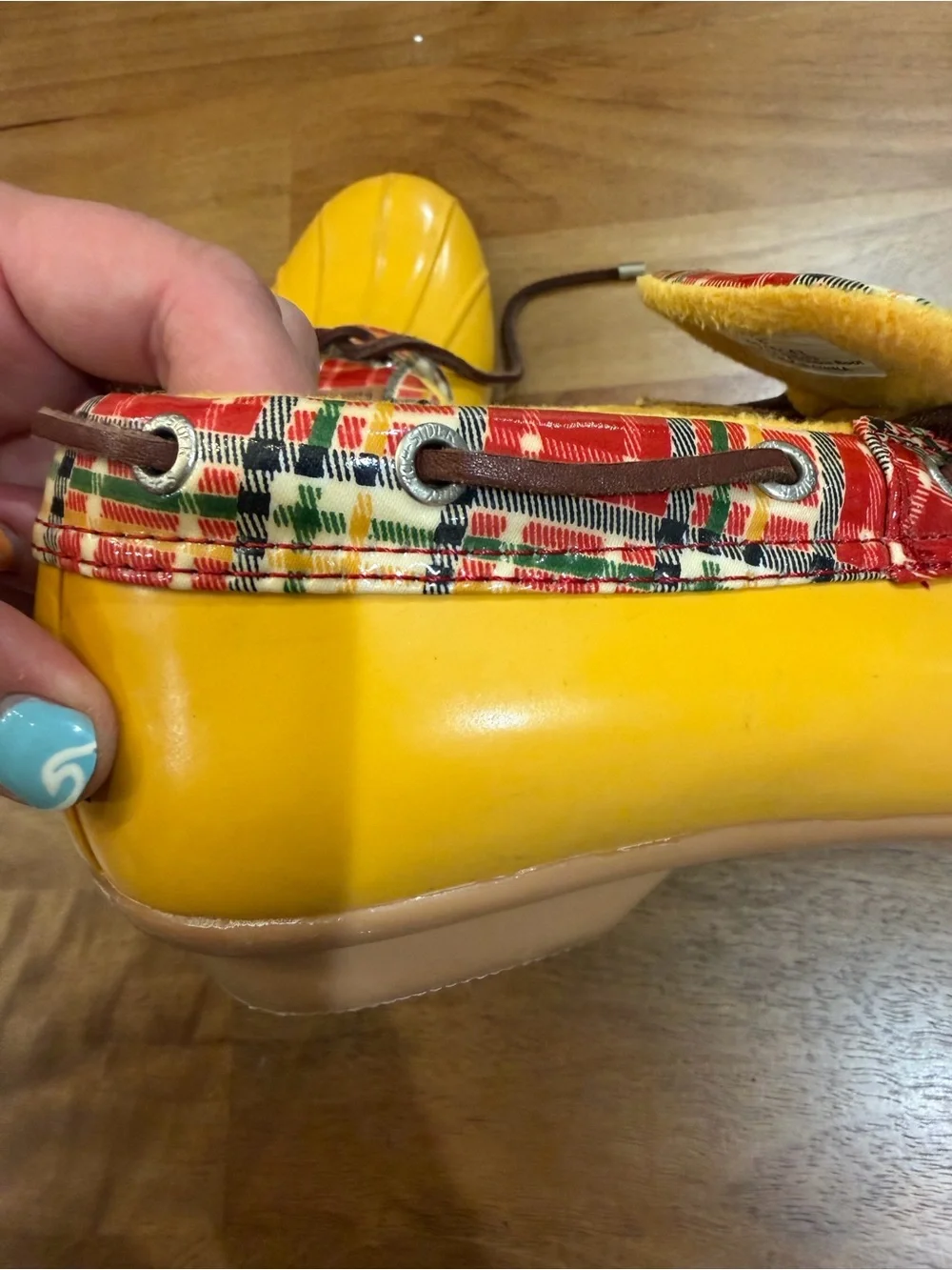Sperry Yellow and Red Plaid-Trim Duck Boots w/ Leather Laces Women’s Size 8